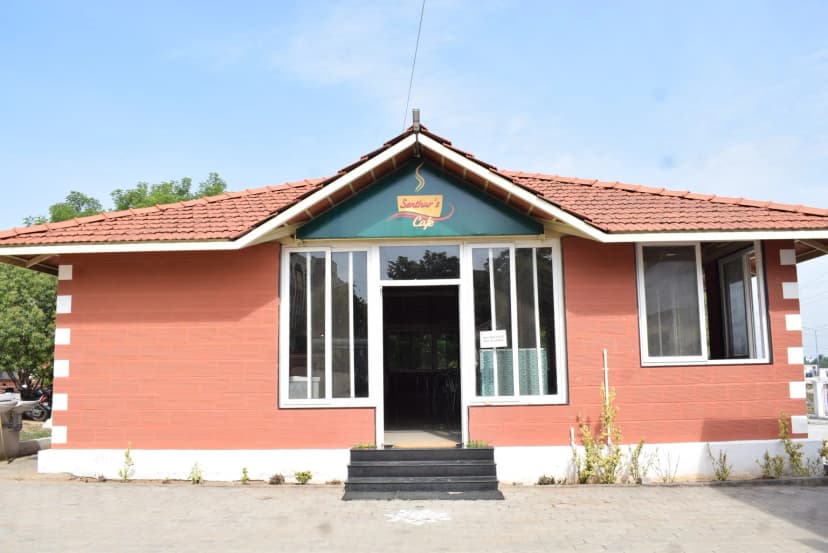JKKN Dental College food court exterior view at Komarapalayam campus